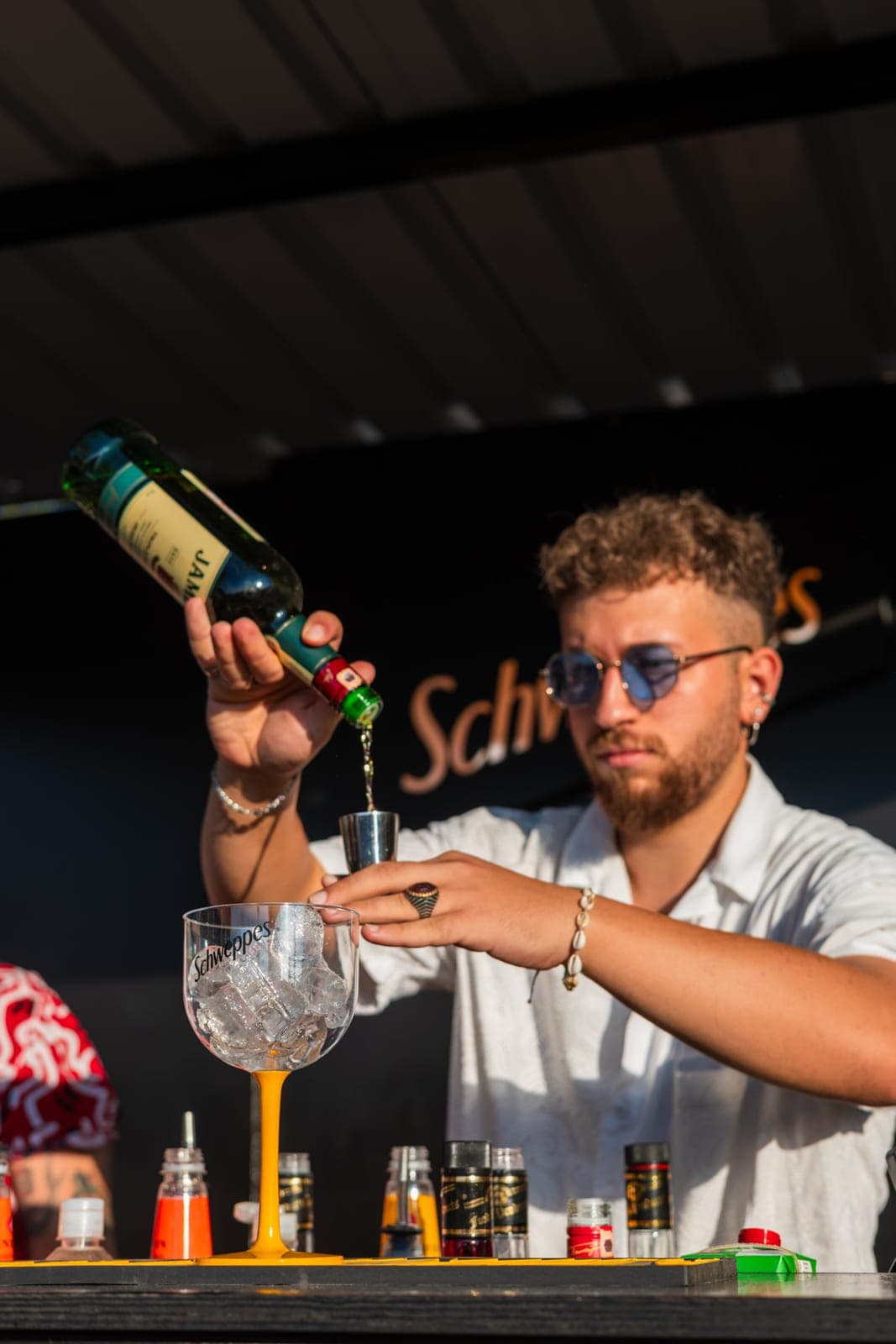 Schweppes — 4