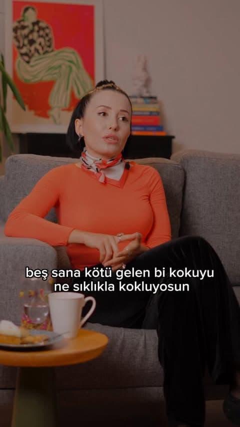 Bir migren hastası geldiğinde sadece ağrıyı sormuyorum.