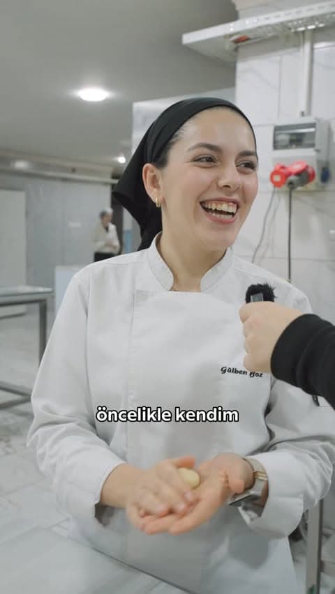 Aslı Kerem ‘enleri’ni seçti! 🤍 Mutfağımızın en titizini, en şakacısını ve en sabırsızını ekibimizden dinleyin ✨